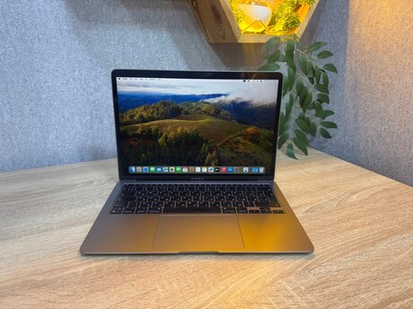 Apple MacBook Air M1