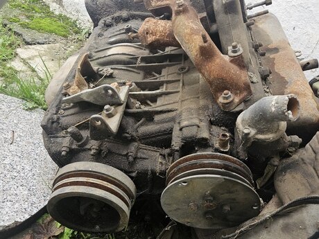 GAZ 24 mühərriki