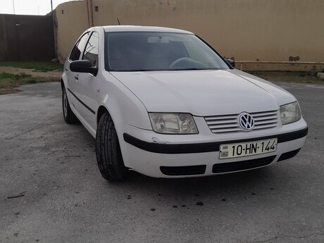 Volkswagen Bora, 2002 il