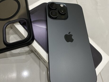 Apple iPhone 16 Pro Max Black Titanium 256GB/8GB