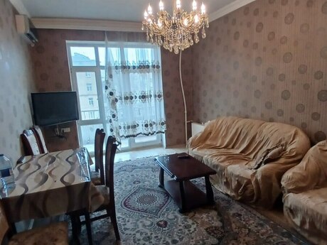 2-otaqlı mənzil kirayə verilir, Nərimanov r., 60 m²
