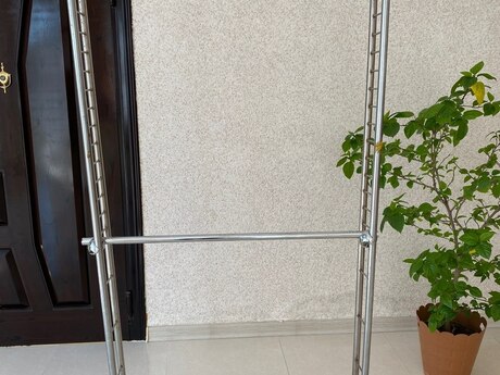 Metal paltar asqısı