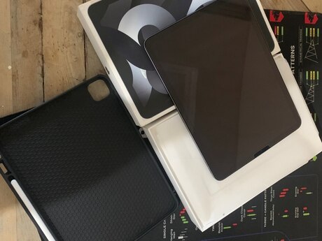 Planşet Apple İpad Air 5 64GB 