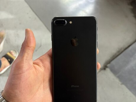 Apple iPhone 7 Plus Black 32GB
