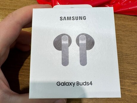 Samsung galaxy buds 4 