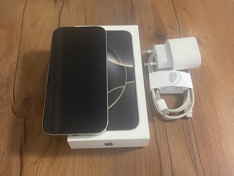 Apple iPhone 16 Pro Desert Titanium 128GB/8GB