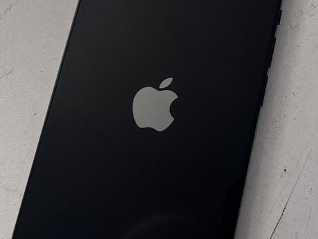 Apple iPhone 13 Midnight 128GB/4GB