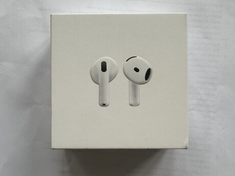 AirPods 4