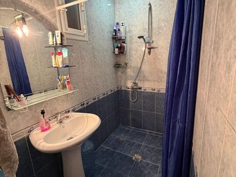 Yeni Günəşlidə 5 otaqlı köhnə tikili mənzil satılır, 106 m², 203 000 AZN, şəkil 3 / 12