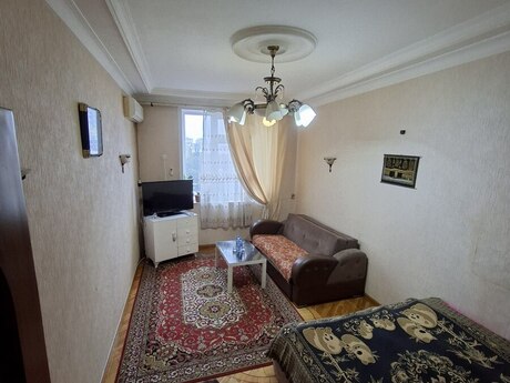 1-otaqlı yeni tikili kirayə verilir, 8-ci mkr., 42 m²