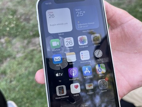 Apple iPhone XR White 64GB/3GB
