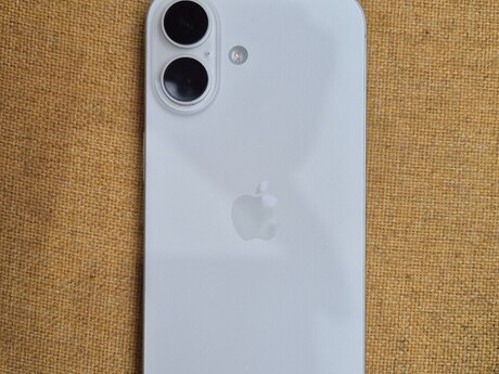 Apple iPhone 16 White 128GB/8GB