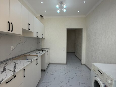 Qurtuluş 93 kompleksində 3 otaqlı yeni tikili mənzil satılır, 72 m², 84 000 AZN, şəkil 2 / 11
