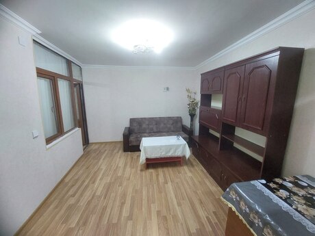 2-otaqlı mənzil kirayə verilir, 7-ci mkr, 50 m²