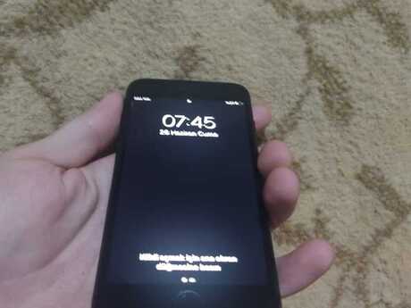 Apple iPhone 7 Jet Black 32GB