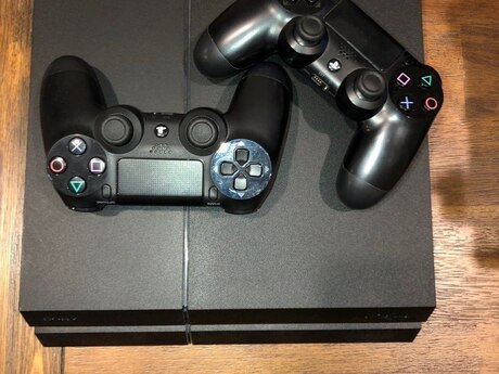 Sony PlayStation 4 