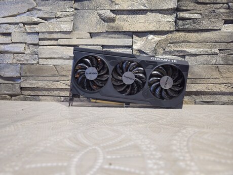 Video kart Gigabyte rtx 4070 super
