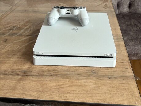 PlayStation 4 500GB