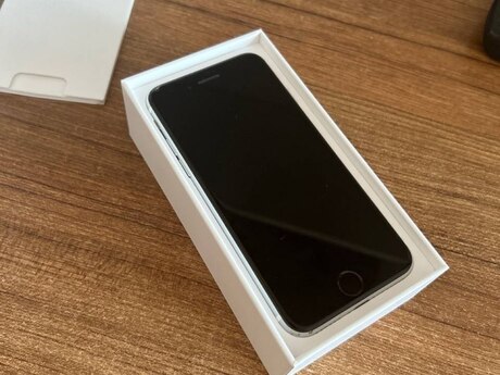 Apple iPhone SE (2020) White 64GB/3GB