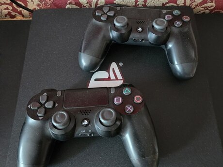 Sony Playstation 4 Slim 1TB