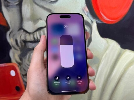 Apple iPhone 16 Pro Desert Titanium 256GB/8GB