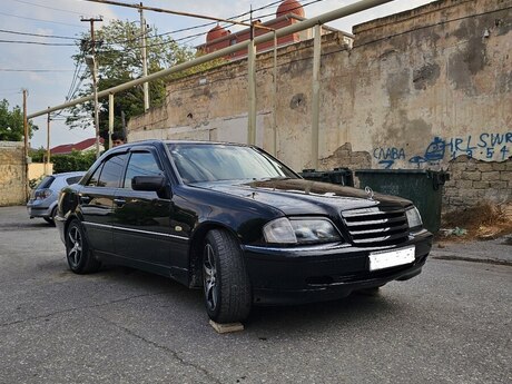 Mercedes C 230, 1997 il
