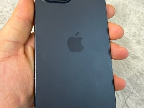 Apple iPhone 15 Black 128GB/6GB