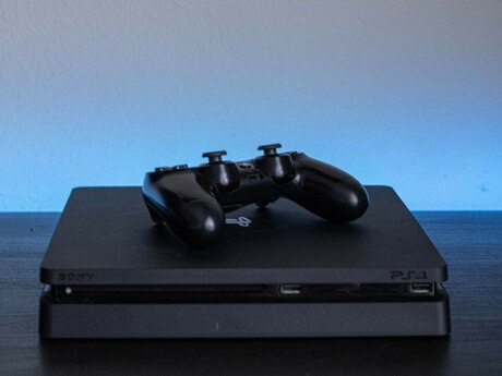 Sony playstation 4 slim 1TB