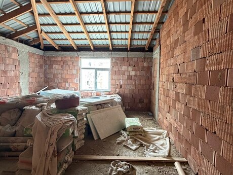 Qurtuluş 93 kompleksində 1 otaqlı yeni tikili mənzil satılır, 56 m², 48 000 AZN, şəkil 2 / 5