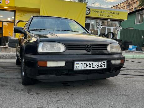 Volkswagen Golf, 1993 il