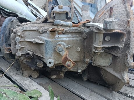 İsuzu NPR66 sürətlər qutusu
