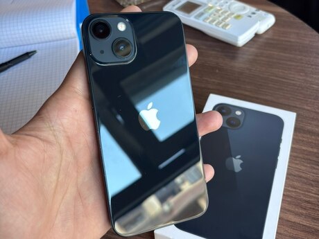 Apple iPhone 13 Midnight 128GB/4GB