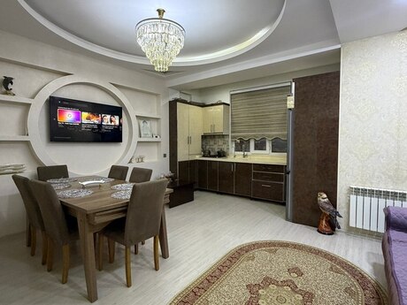 3 otaqlı mənzil, 70 m², Yeni Bakı, 120 000 AZN