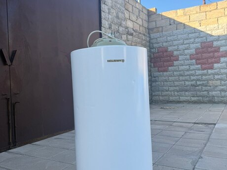 Su qızdırıcısı Ariston