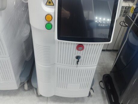 Fraksional lazer aparatı