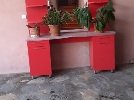 Gözəllik salonu üçün güzgü