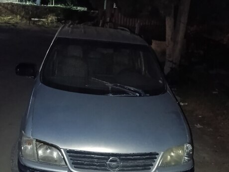 Opel Sintra, 1999 il