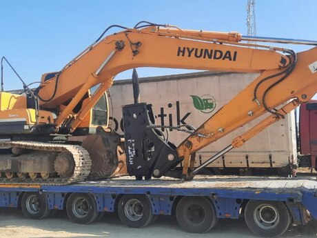 Ekskavator Hyundai R330 LC-9S, 2016 il 