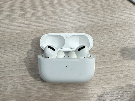 AirPods Pro 1