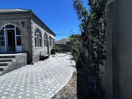 Binədə 5 otaqlı həyət evi satılır, 200 m², 135 000 AZN, şəkil 2 / 12