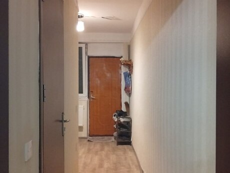 7-ci mikrorayonda 1 otaqlı köhnə tikili mənzil satılır, 40 m², 89 000 AZN, şəkil 5 / 10