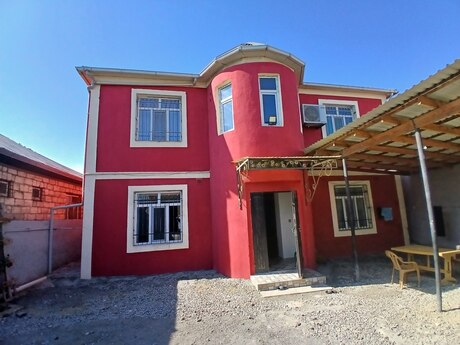 5 otaq · 220 m²