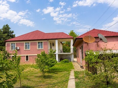 Görədildə 5 otaqlı həyət evi satılır, 300 m², 175 000 AZN, şəkil 2 / 11
