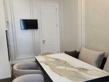 Knightsbridge Residence White City kompleksində 4 otaqlı yeni tikili mənzil kirayə verilir, 150 m², 5 000 AZN/ay, şəkil 2 / 12