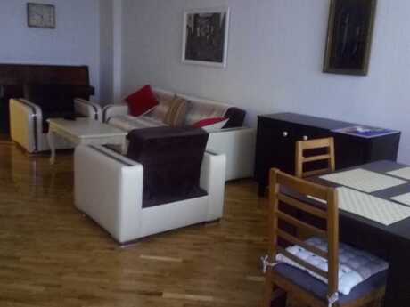 Masazırda 3 otaqlı köhnə tikili mənzil kirayə verilir, 90 m², 1 300 AZN/ay, şəkil 3 / 12