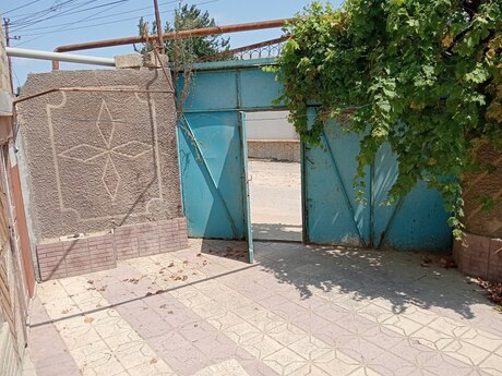 8 otaq · 384 m²