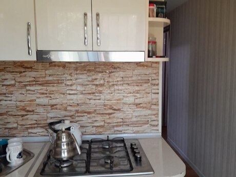 Xalqlar Dostluğunda 3 otaqlı köhnə tikili mənzil kirayə verilir, 75 m², 165 AZN/ay, şəkil 2 / 5