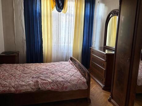 Продаётся 3-комнатная квартира в старом фонде, Gənclik, 75 м², 230 000 AZN, фото 5 / 12