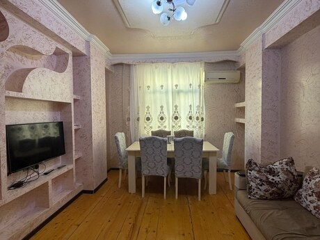 2 otaq · 37 m² · 2/5 mərtəbə, Qurtuluş 93