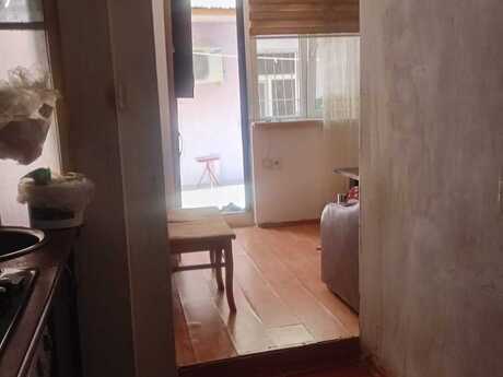 Продаётся 2-комнатная квартира в старом фонде, Bayıl, 35 м², 45 000 AZN, фото 5 / 12